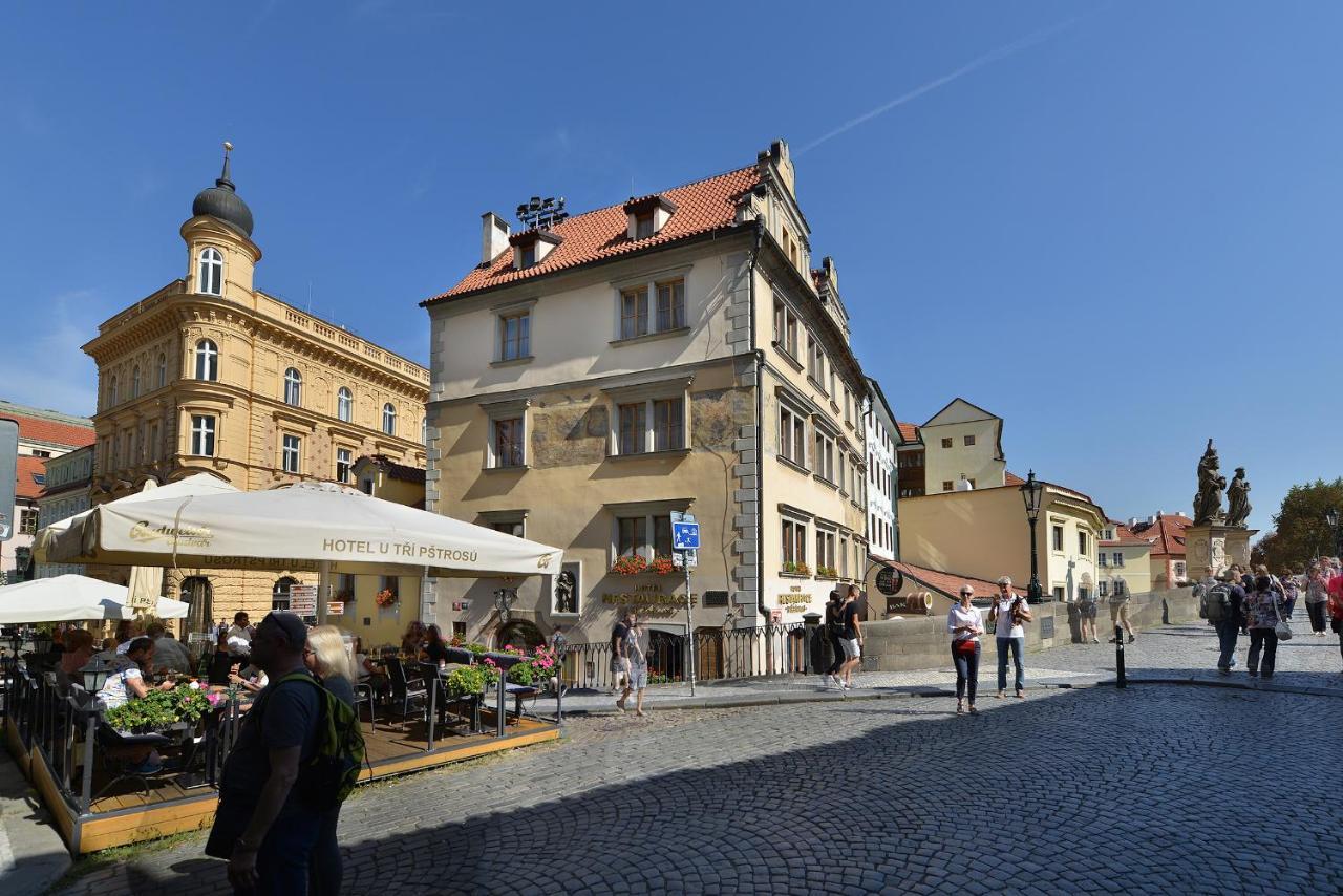 Hotel U 3 Pstrosu Prague Exterior photo